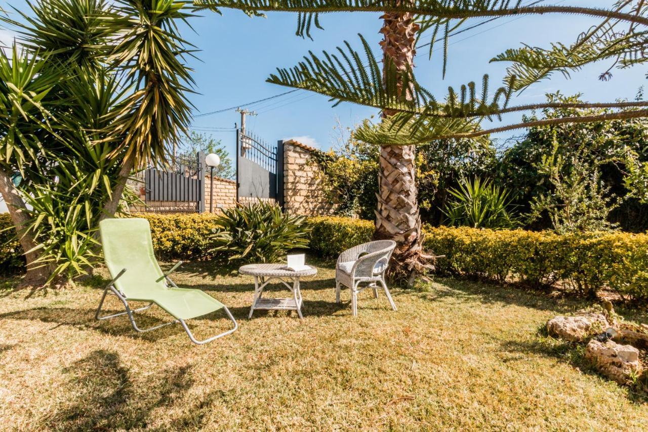 Villa Rosa Near The Sandy Beach, Parking & Wifi Ното Экстерьер фото