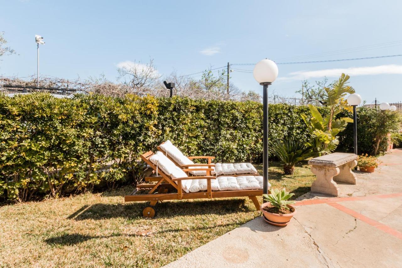 Villa Rosa Near The Sandy Beach, Parking & Wifi Ното Экстерьер фото