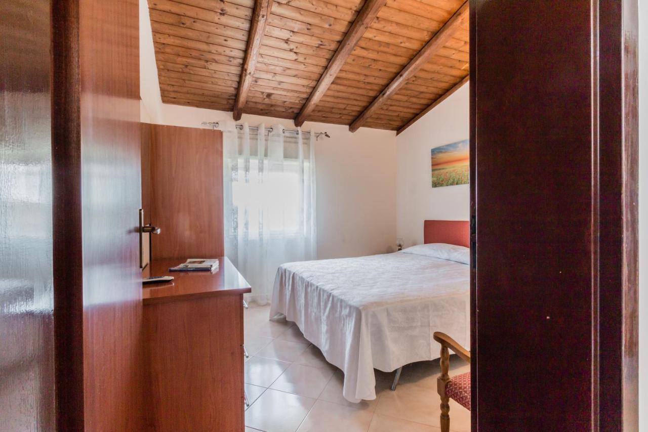 Villa Rosa Near The Sandy Beach, Parking & Wifi Ното Экстерьер фото